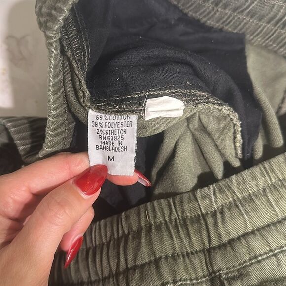 Retrofit Men’s Green Joggers - Picture 8 of 8